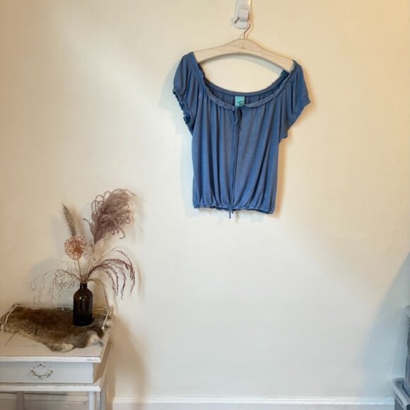 Women's off-the-shoulder cornflower blue top - Picture 2 of 6